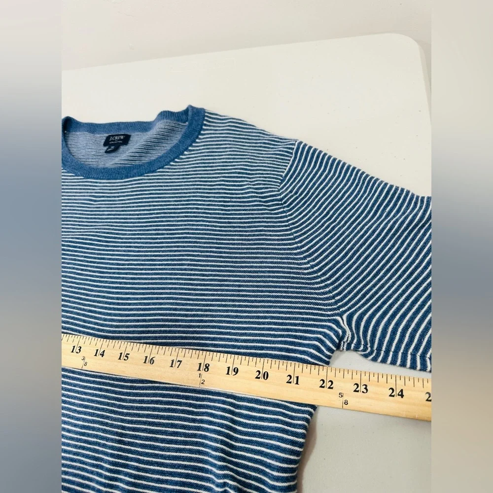 J. CREW BLUE-WHITE STRIPE PULLOVER SWEATER, RIB KNIT CREW NECK, CUFFS, HEM, SZ M